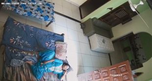 Aunty Boobs Captured In Cctv Cam